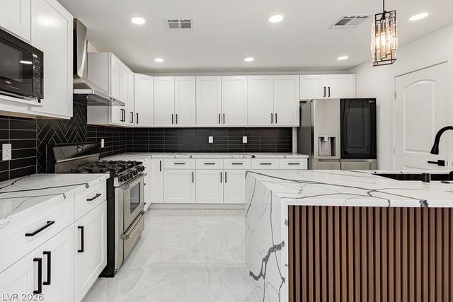 706 North Hollywood Boulevard, Las Vegas, NV 89110