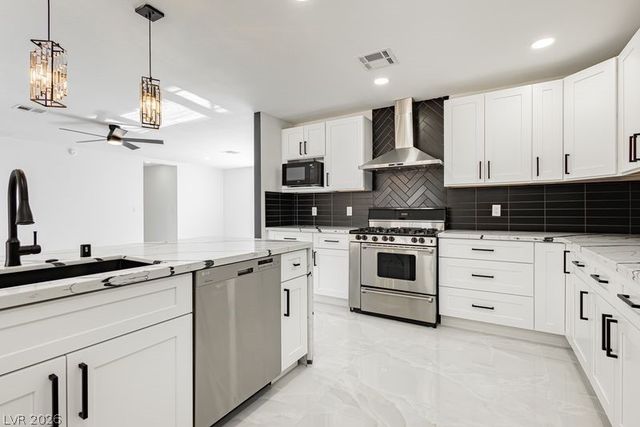 706 North Hollywood Boulevard, Las Vegas, NV 89110