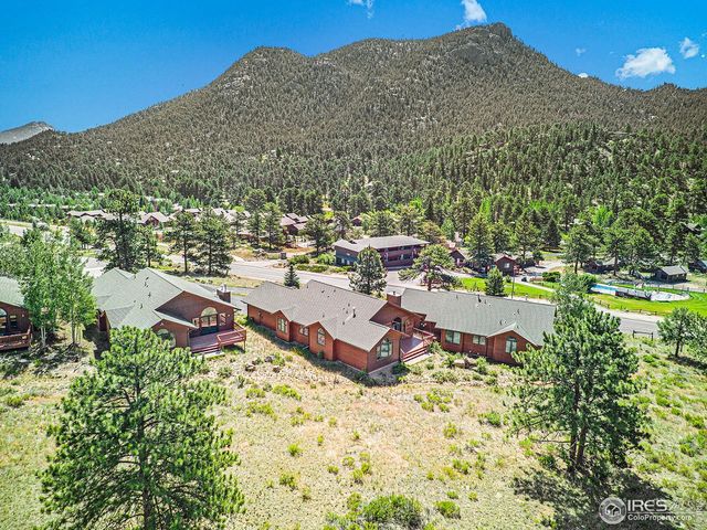 683 Cedar Ridge Cir, Estes Park, CO 80517