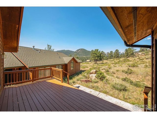 683 Cedar Ridge Cir, Estes Park, CO 80517