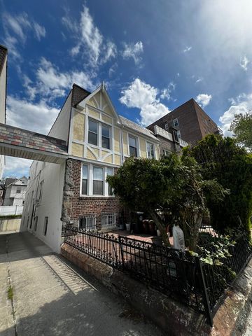 6659 COLONIAL Road, New York City, NY 11220
