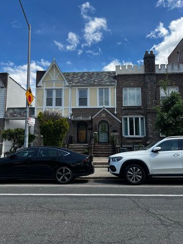 6659 COLONIAL Road, New York City, NY 11220