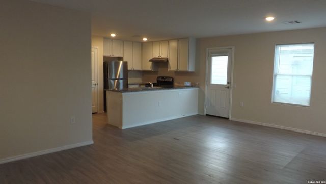 4543 Zoe Pass, San Antonio, TX 78222