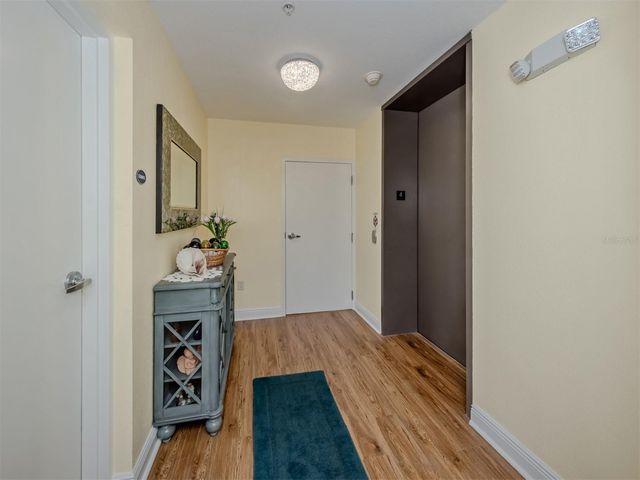 14021 BELLAGIO WAY 404, Osprey, FL 34229