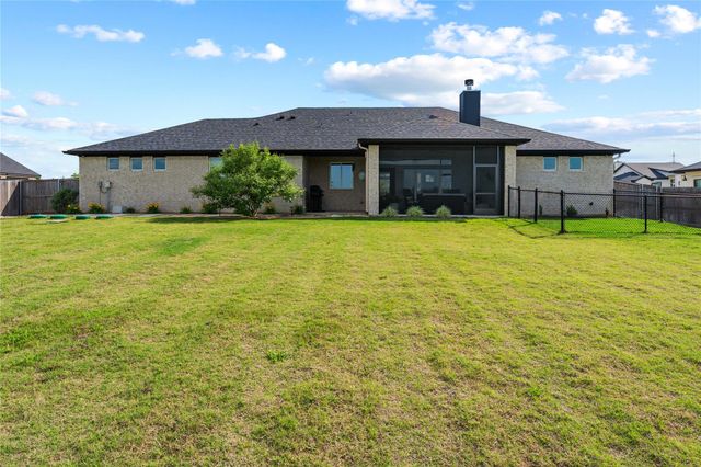 1110 Northcross DR, Salado, TX 76571