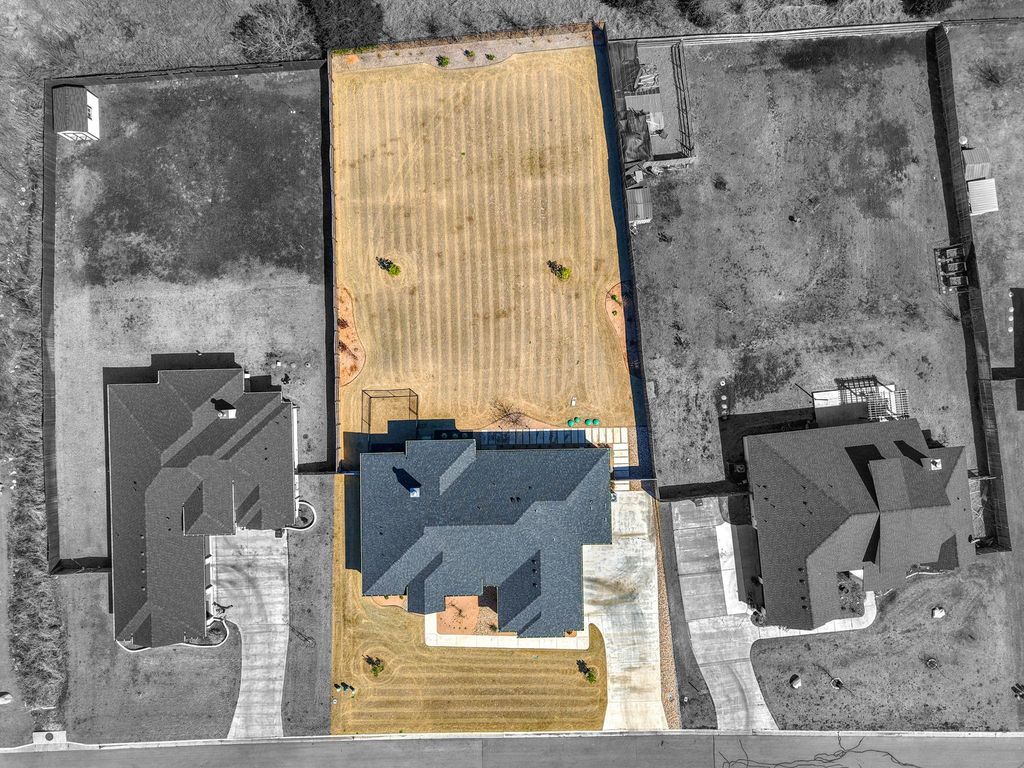 1110 Northcross DR, Salado, TX 76571