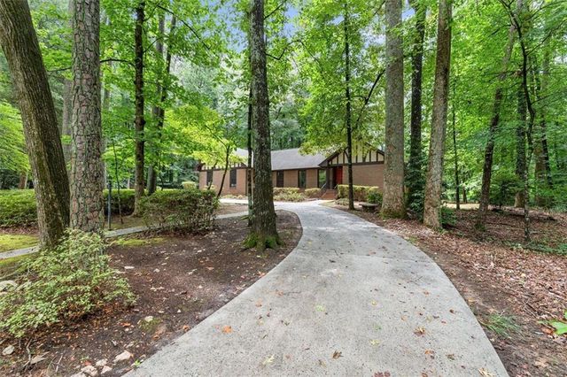 235 Devilla Court, Fayetteville, GA 30214