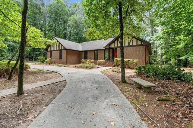 235 Devilla Court, Fayetteville, GA 30214