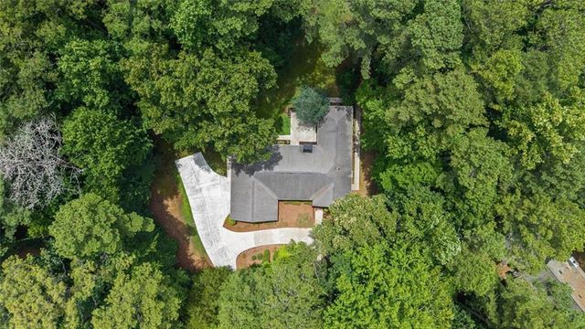 235 Devilla Court, Fayetteville, GA 30214