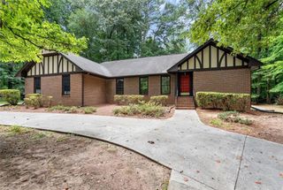 235 Devilla Court, Fayetteville, GA 30214