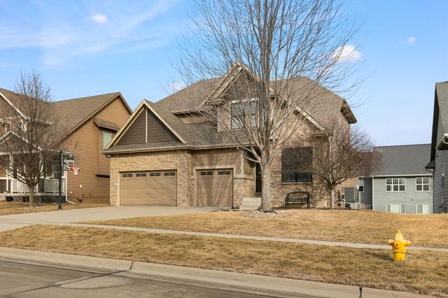 16513 Maple Street, Clive, IA 50325