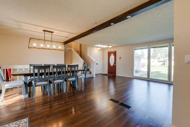 8201 N General Lee Way, Spokane, WA 99208