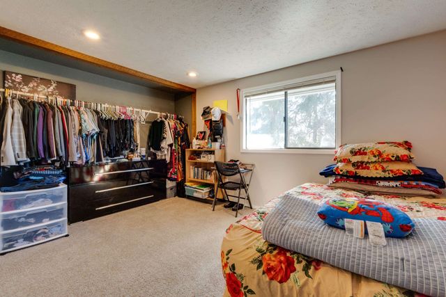 8201 N General Lee Way, Spokane, WA 99208