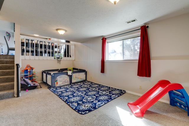 8201 N General Lee Way, Spokane, WA 99208