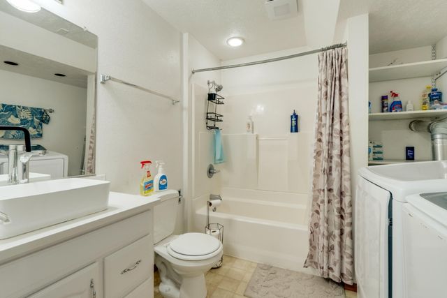 8201 N General Lee Way, Spokane, WA 99208