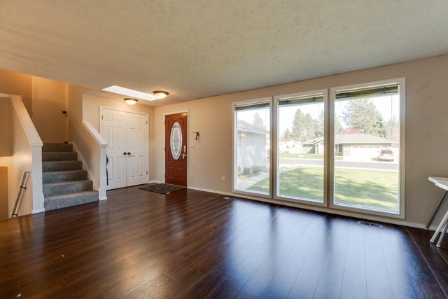 8201 N General Lee Way, Spokane, WA 99208