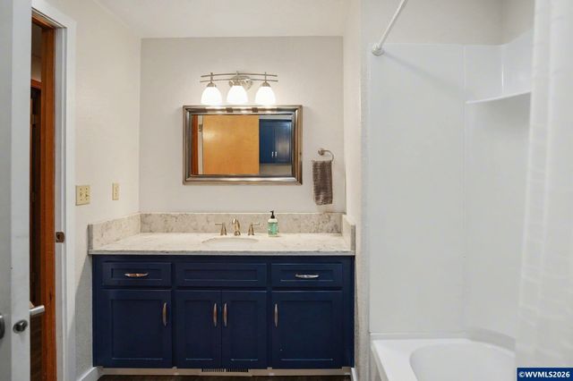 2030 Woodhaven Ct NW, Salem, OR 97304