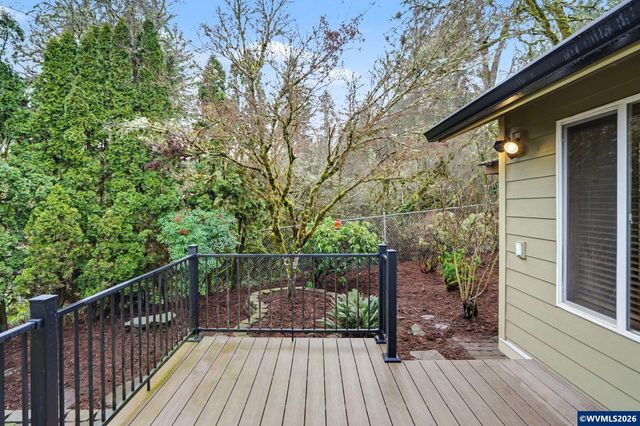 2030 Woodhaven Ct NW, Salem, OR 97304