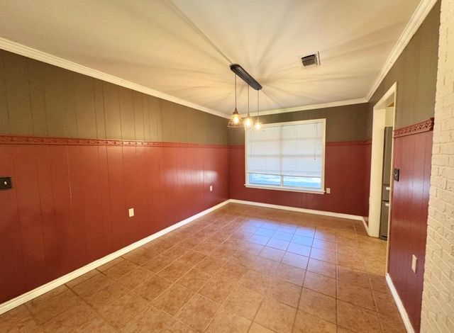 1225 Lake Terrace DR, Elgin, TX 78621