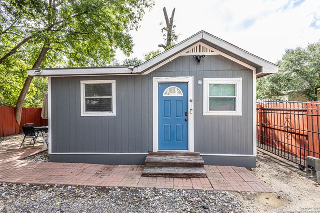 1202 N CENTER, San Antonio, TX 78202