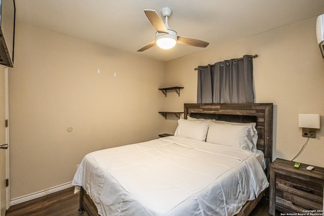 1202 N CENTER, San Antonio, TX 78202