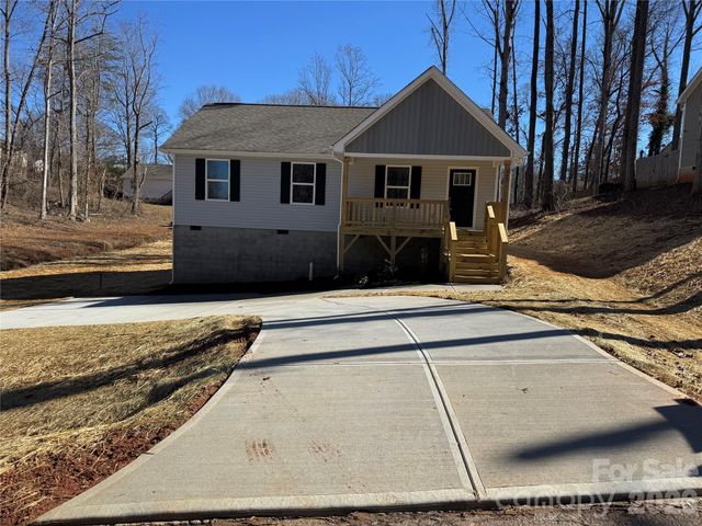 240 Parkland Drive, Forest City, NC 28043