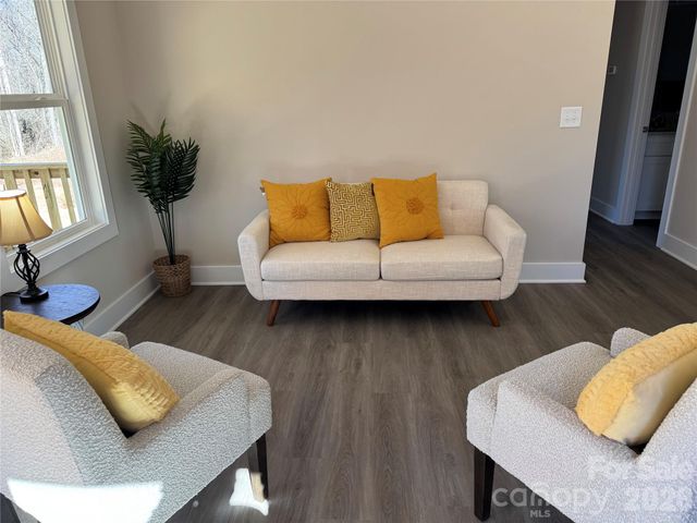 240 Parkland Drive, Forest City, NC 28043