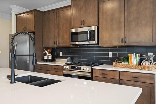 124 Sycamore Lane, Calhoun, GA 30701