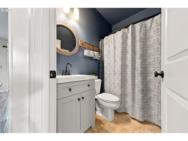 14031 TRAVELER Rd, Oregon City, OR 97045
