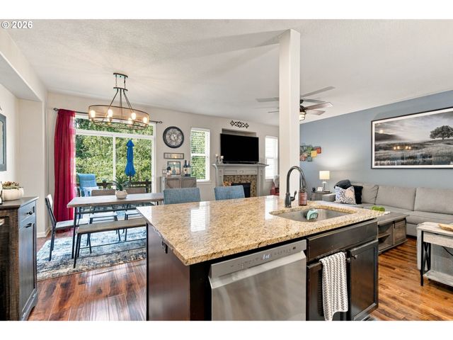 14031 TRAVELER Rd, Oregon City, OR 97045