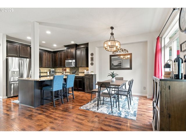 14031 TRAVELER Rd, Oregon City, OR 97045