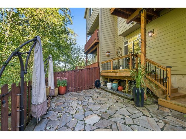 14031 TRAVELER Rd, Oregon City, OR 97045