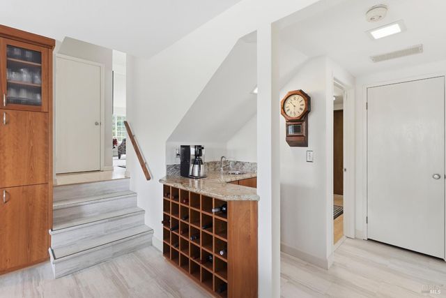 29 Caulfield Ct, Petaluma, CA 94954