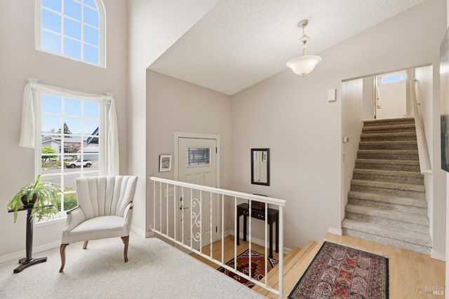 29 Caulfield Ct, Petaluma, CA 94954