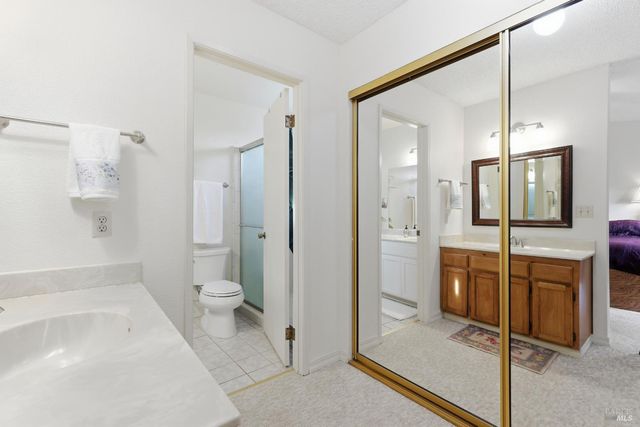 29 Caulfield Ct, Petaluma, CA 94954