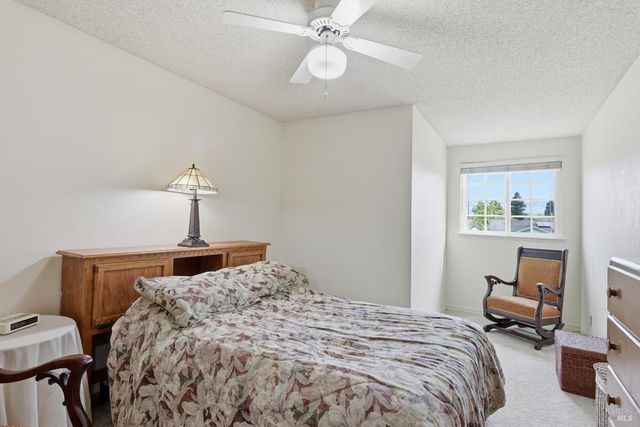 29 Caulfield Ct, Petaluma, CA 94954