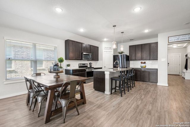 122 Dovetail St, Boerne, TX 78006