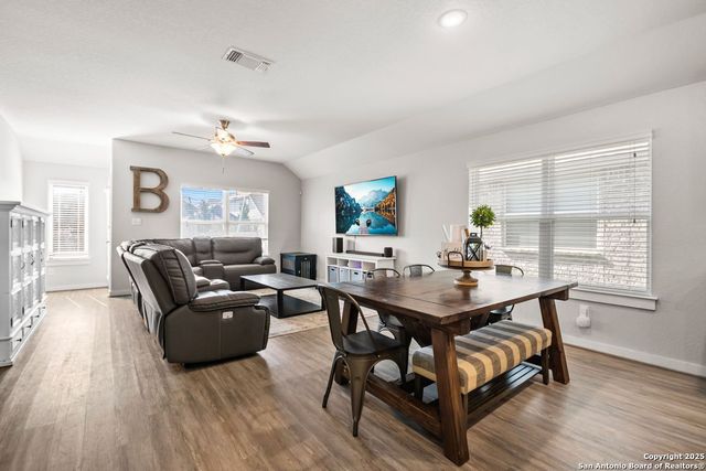 122 Dovetail St, Boerne, TX 78006