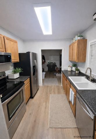 3306 MCCOMB AVE, Cheyenne, WY 82001