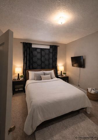 3306 MCCOMB AVE, Cheyenne, WY 82001