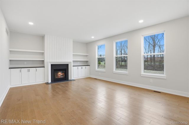 8430 Joseph Street, Commerce Charter Township, MI 48382