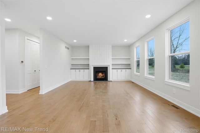 8430 Joseph Street, Commerce Charter Township, MI 48382