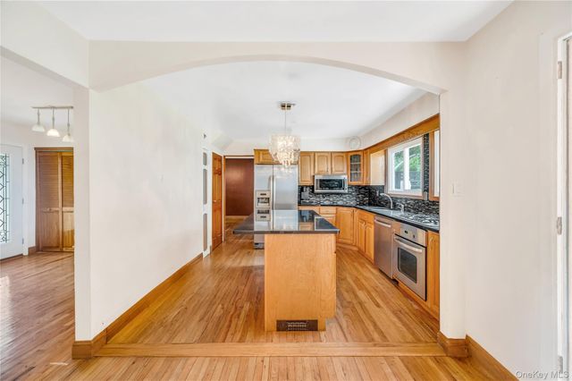 8 Brenner Road, Coram, NY 11727