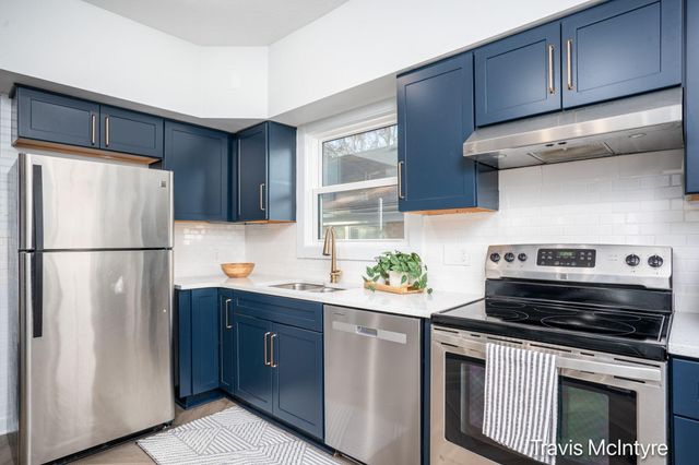 2053 Paris Avenue SE, Grand Rapids, MI 49507