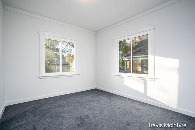 2053 Paris Avenue SE, Grand Rapids, MI 49507