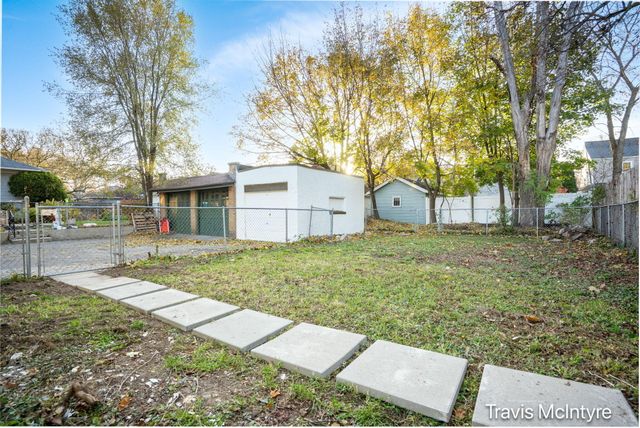 2053 Paris Avenue SE, Grand Rapids, MI 49507