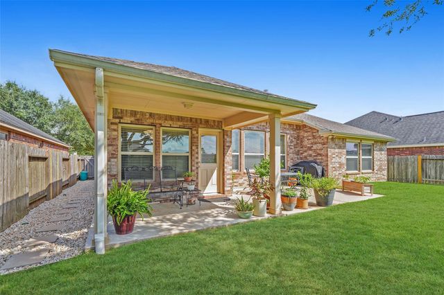 28407 Kinglet Pines Drive, Katy, TX 77494