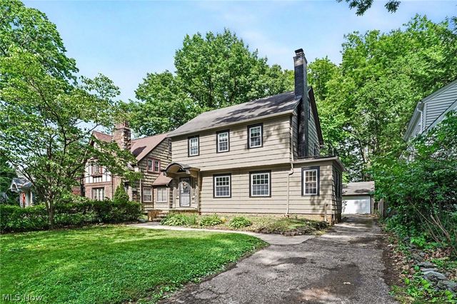 1371 Lynn Park Drive, Cleveland, OH 44121