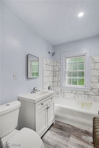 1371 Lynn Park Drive, Cleveland, OH 44121