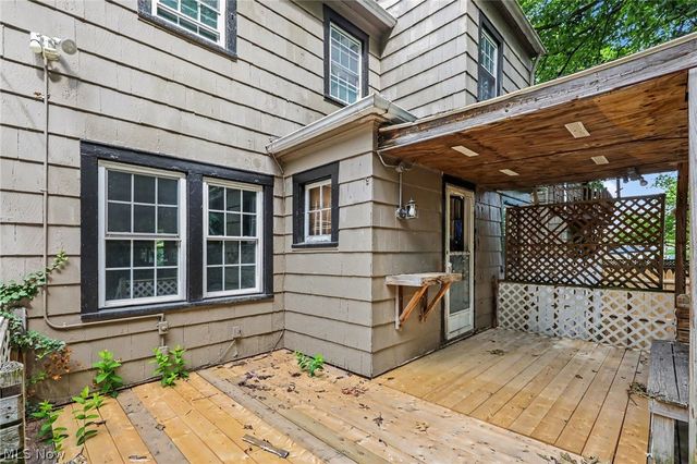 1371 Lynn Park Drive, Cleveland, OH 44121